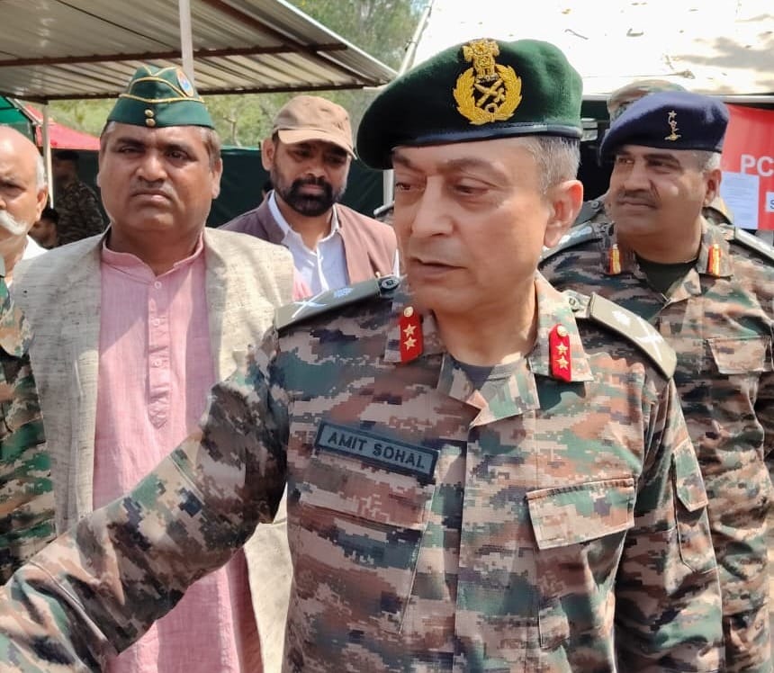 'पूर्व सैनिक' व आश्रितों का, आर्मी बैंड व देश भक्ति संगीत से स्वागत...पढ़िए यह सम्मान